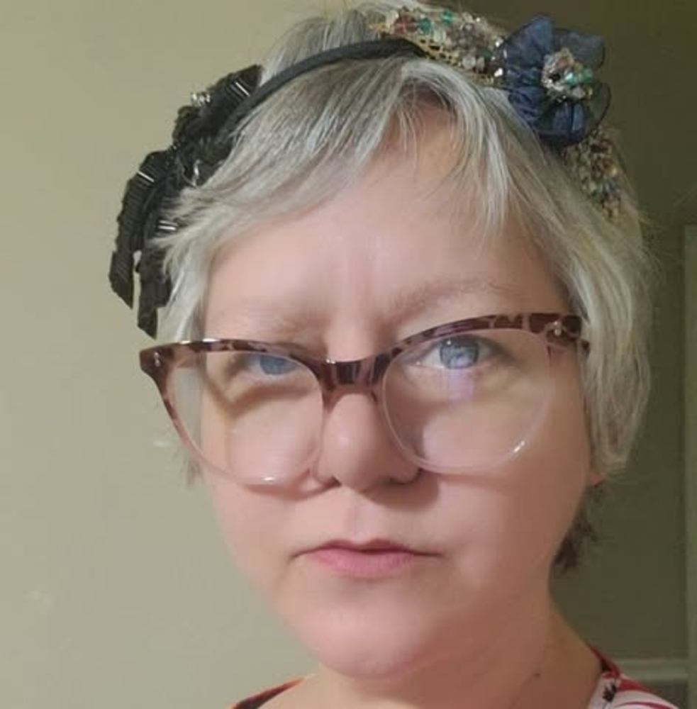 Meet your Posher, Victoria